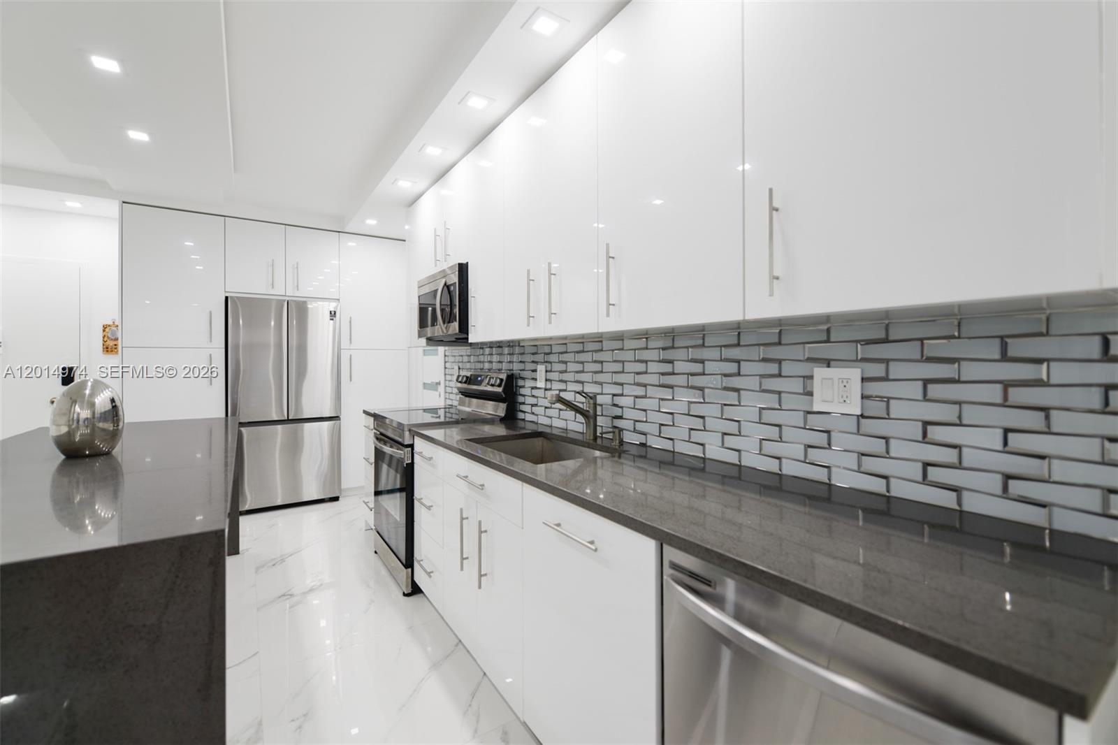 HEMISPHERES CONDO - Residential