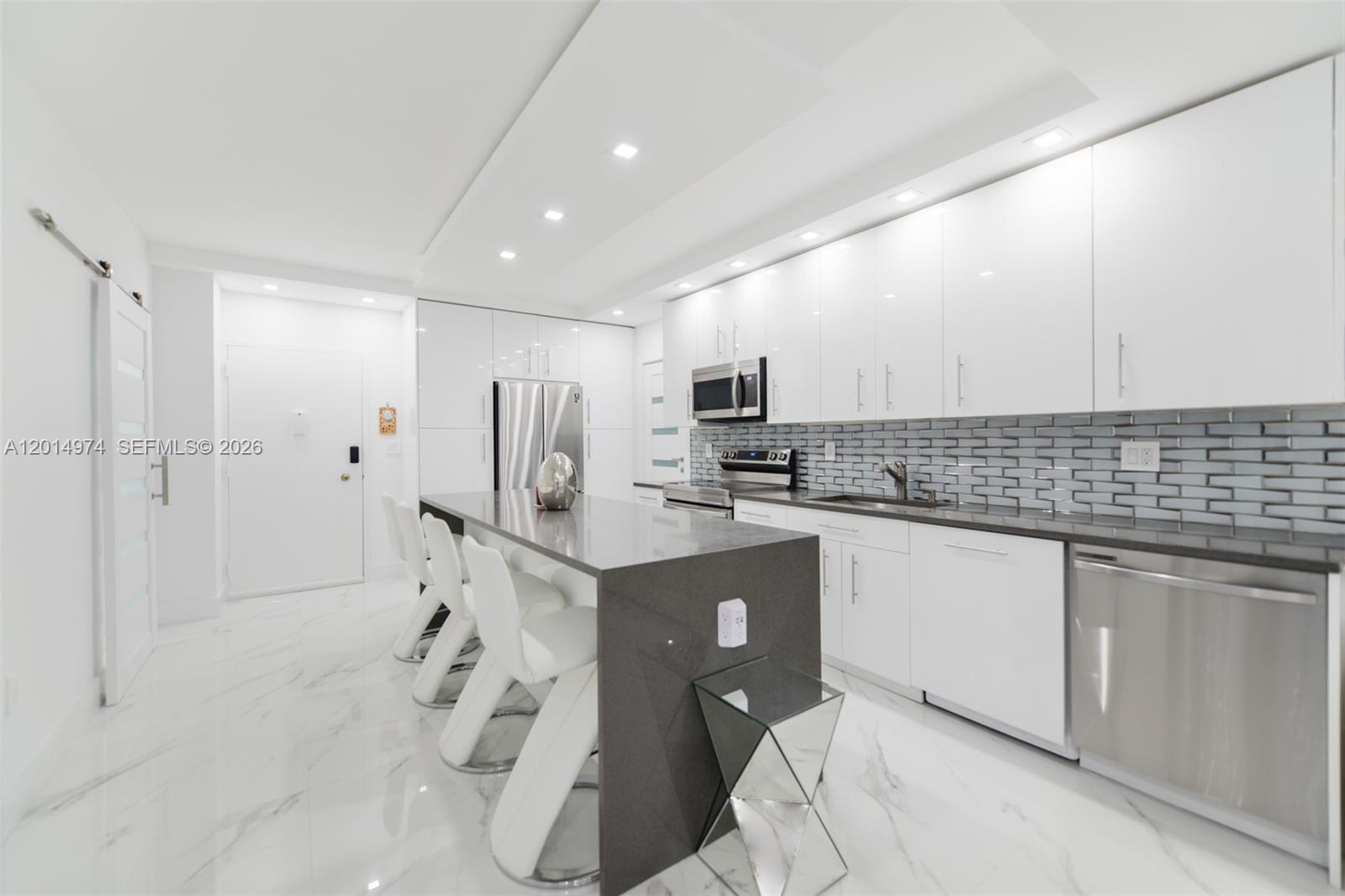 HEMISPHERES CONDO - Residential