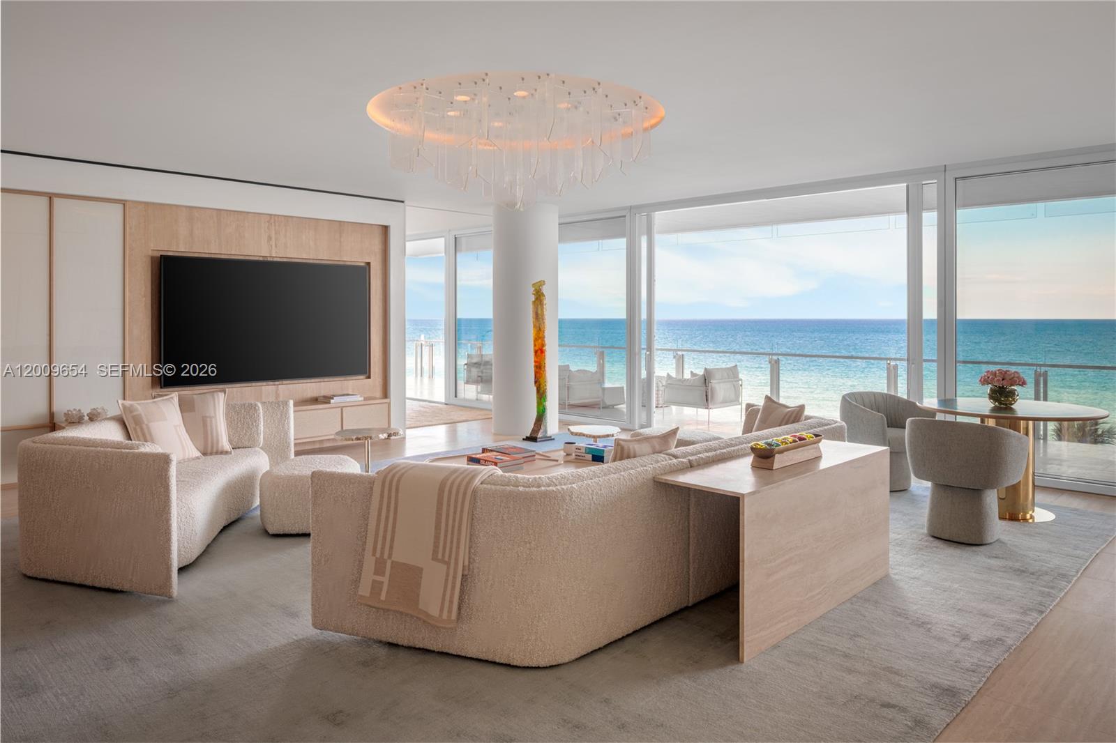 9111 Collins Ave N-521