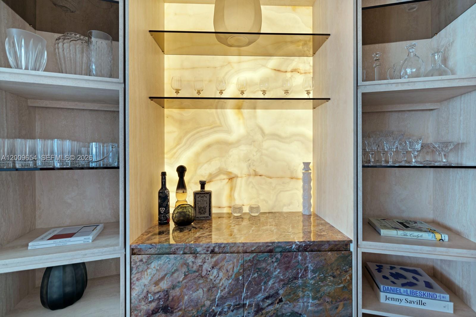 SURF CLUB CONDO - Residential