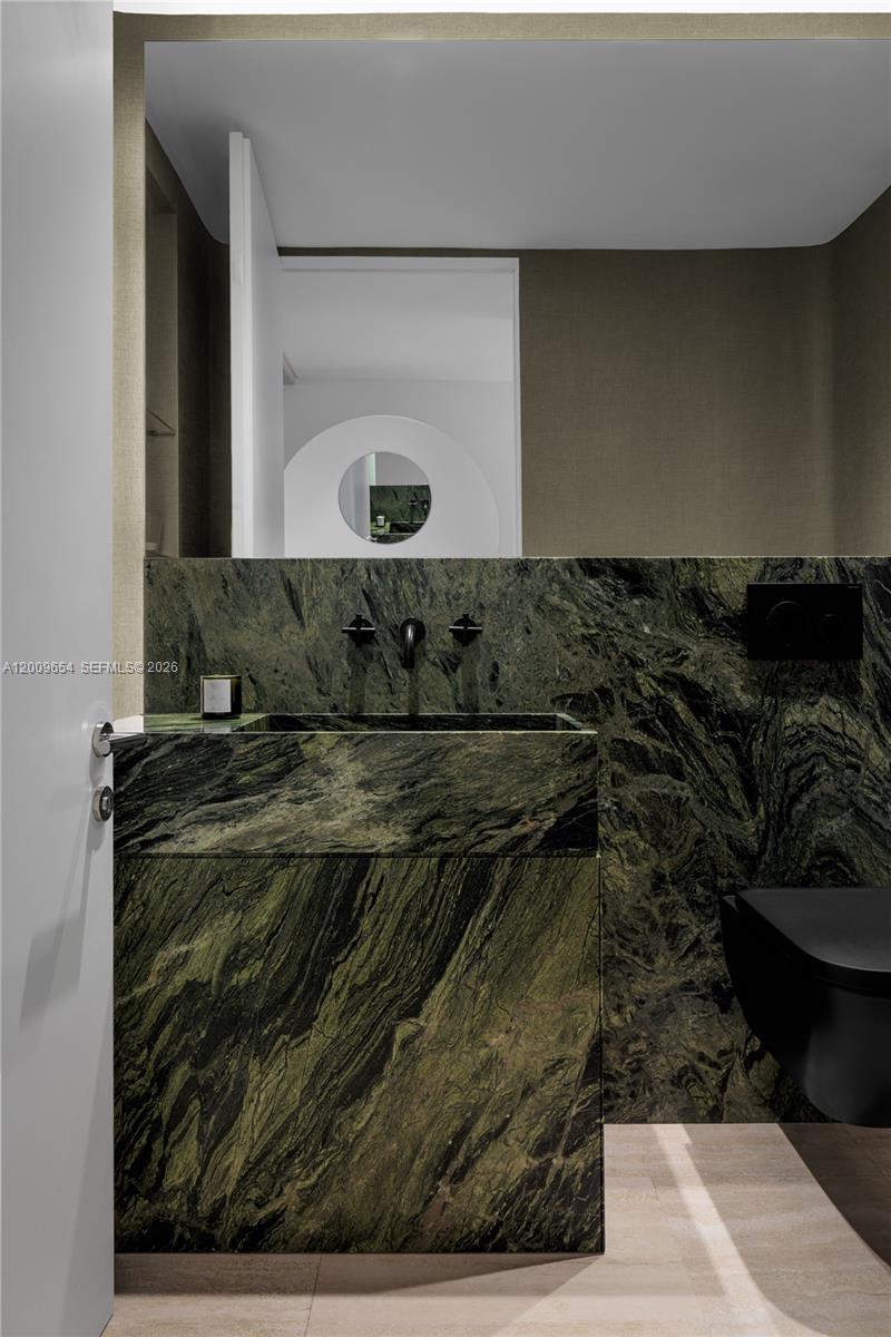 SURF CLUB CONDO - Residential