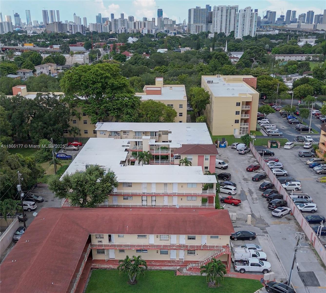 Exceptional Miami investment! Corner, ground-floor 2BR/1BA condo delivering $1,750/mo immediate rental income. Unbeatable location: 5 min to Miami Intl Airport, Inter Miami Stadium, U.S.’s 2nd-largest Health District, Wynwood, Downtown, Brickell & Miami Beach. High-growth area with strong rental demand. Updated kitchen, tile floors, assigned parking. Perfect for investors seeking cash flow + future appreciation in one of Miami’s fastest-evolving neighborhoods. Represented by Nélida Gómez, nearly 20 years connecting clients to Miami’s top opportunities.