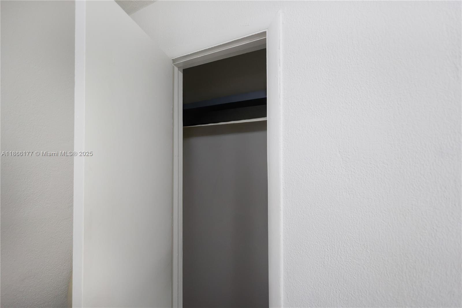 WILDWOOD RIVER VILLAS CON - Residential