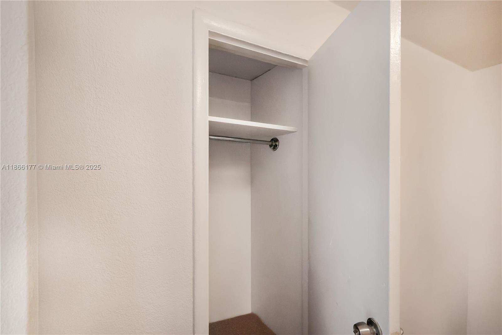 WILDWOOD RIVER VILLAS CON - Residential