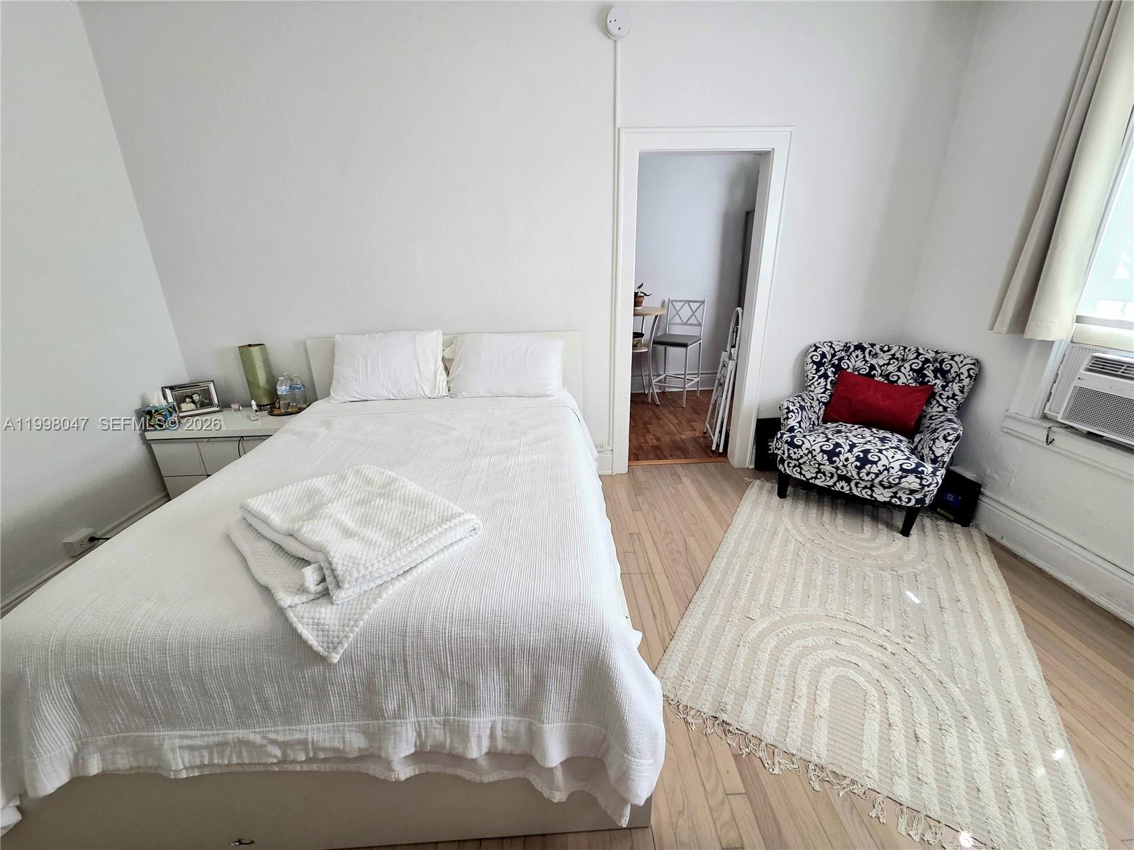 MENDOZA CONDO - Residential Lease