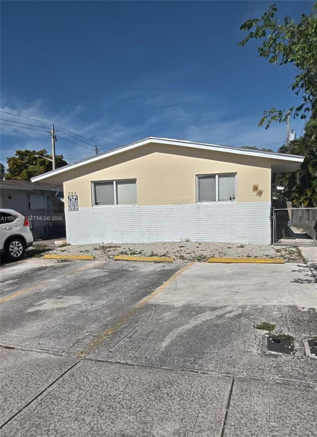 Photo of 752 NW 3rd Ct, Hallandale Beach, FL 33009 (MLS # A11980208)