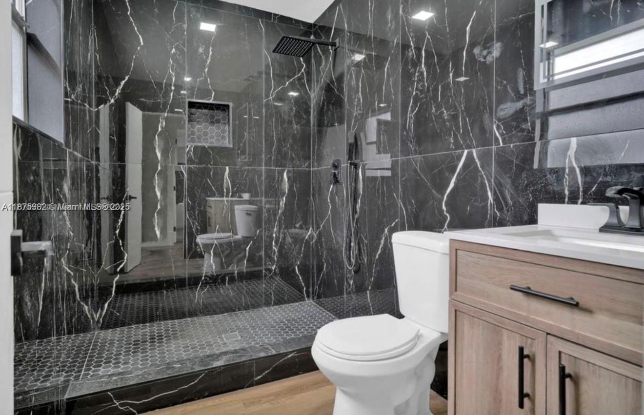 HIGHLAND MANOR SEC 1 - Residential