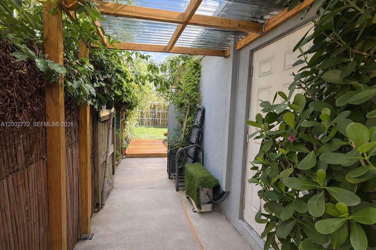 WEST MIAMI SHORES SEC C - Residential Lease