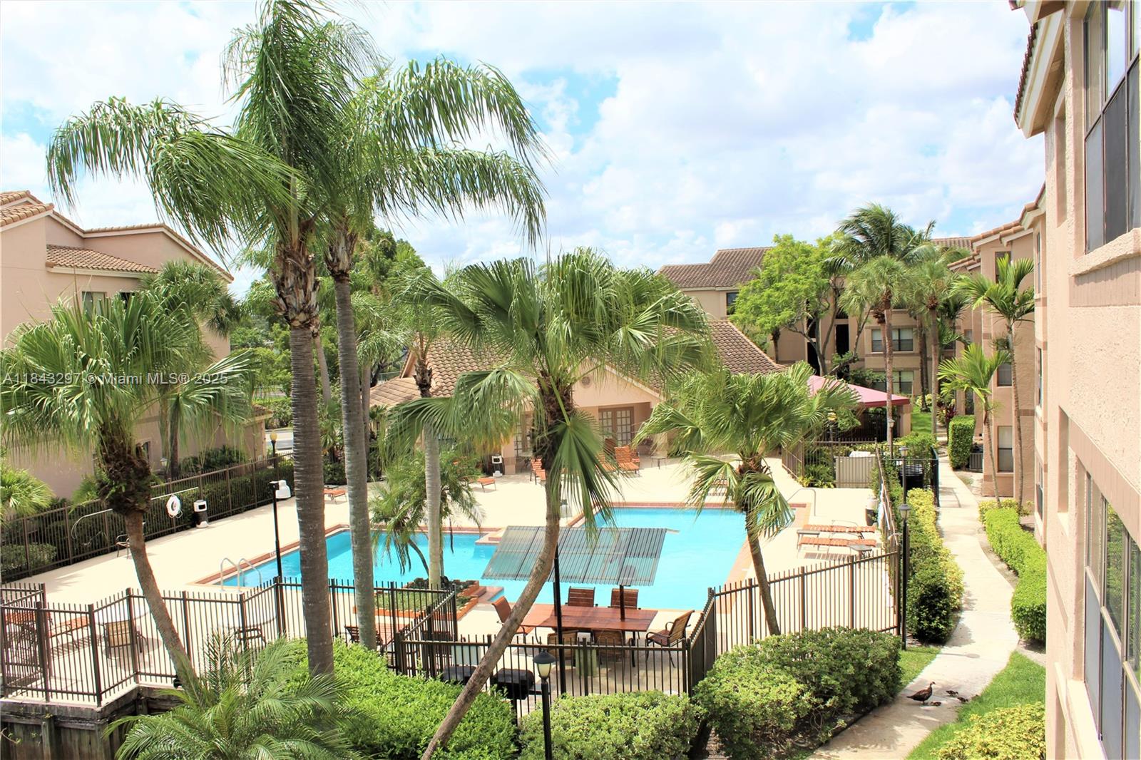Walk to NSU | Peaceful Lakefront 2BR/2BA Condo in Sundance at Davie!
Enjoy serene lake views from this beautifully updated 2-bedroom, 2-bathroom condo — just steps from NSU! This quiet, spacious unit features two master suites with walk-in closets, a full-size washer & dryer, and a large open living/dining area w/all-tile flooring throughout.
The kitchen has granite countertops, modern cabinetry, and updated appliances. Bathrooms have been tastefully renovated.
The community offers great amenities including a resort-style pool, tennis courts. Conveniently located near shops, restaurants, I-595, and the Turnpike — ideal for students or professionals.
Tenant must pass background and credit screening + association approval required. Fast association approval.