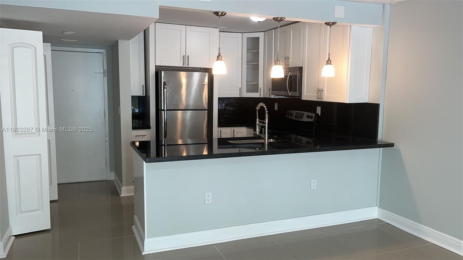 MONTECARLO CONDO - Residential