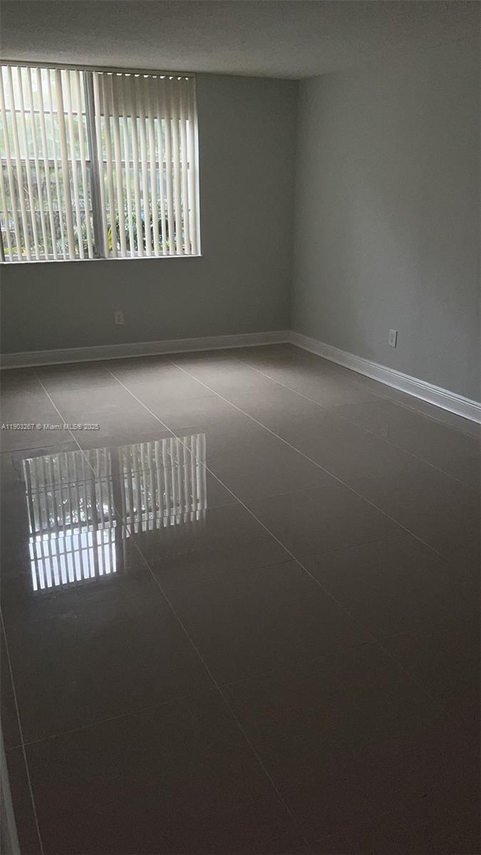 MONTECARLO CONDO - Residential