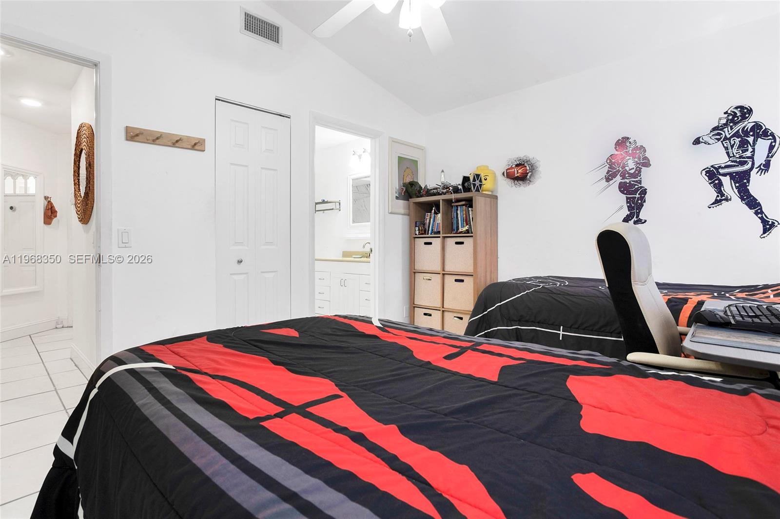 COUNTRY ISLES PHASE II - Residential