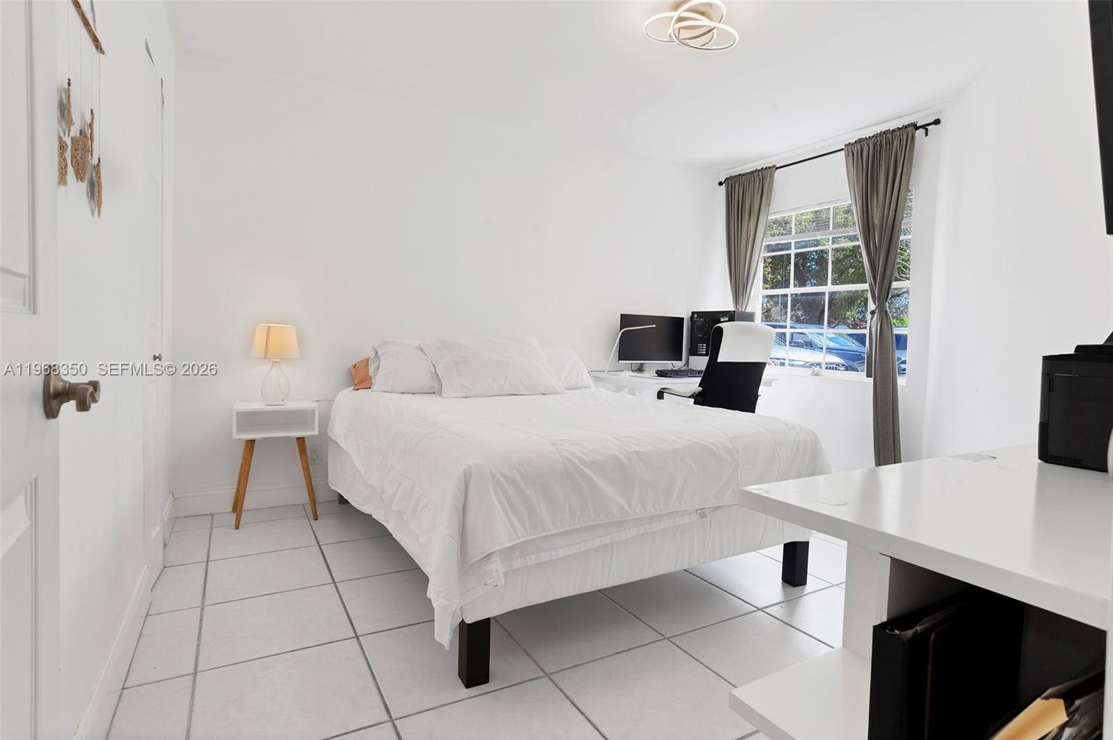 COUNTRY ISLES PHASE II - Residential