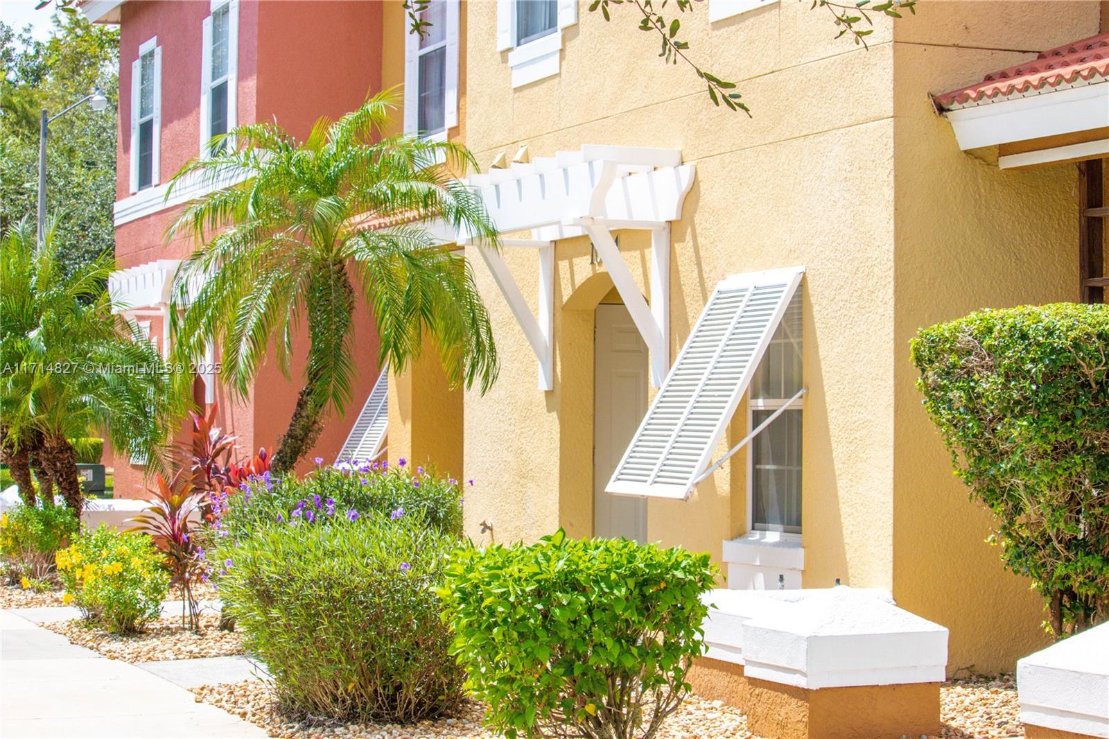 Property for Sale at 1000 Park Club Dr, Kissimmee,  - Bedrooms: 3 
Bathrooms: 3  - $250,000