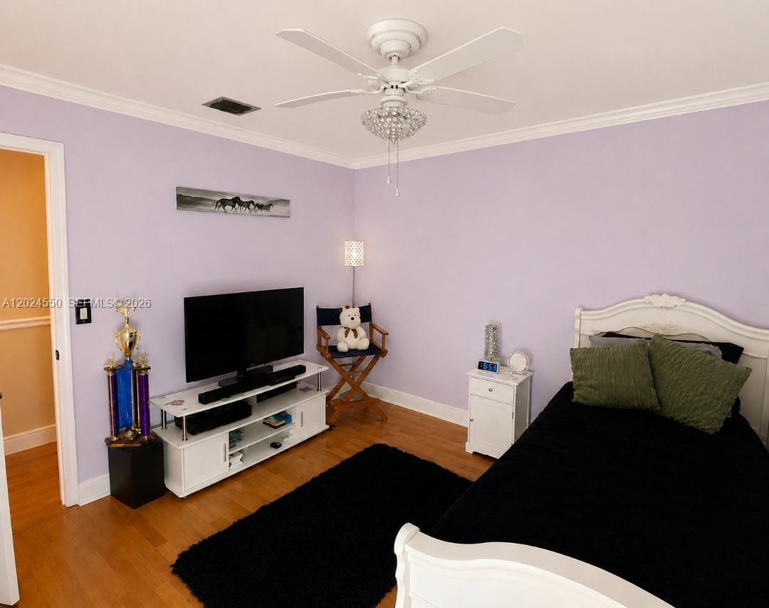 PEMBROKE LAKES SEC THREE - Residential