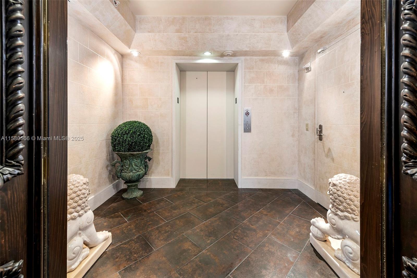 BELLAMARE @ WILLIAMS ISLA - Residential