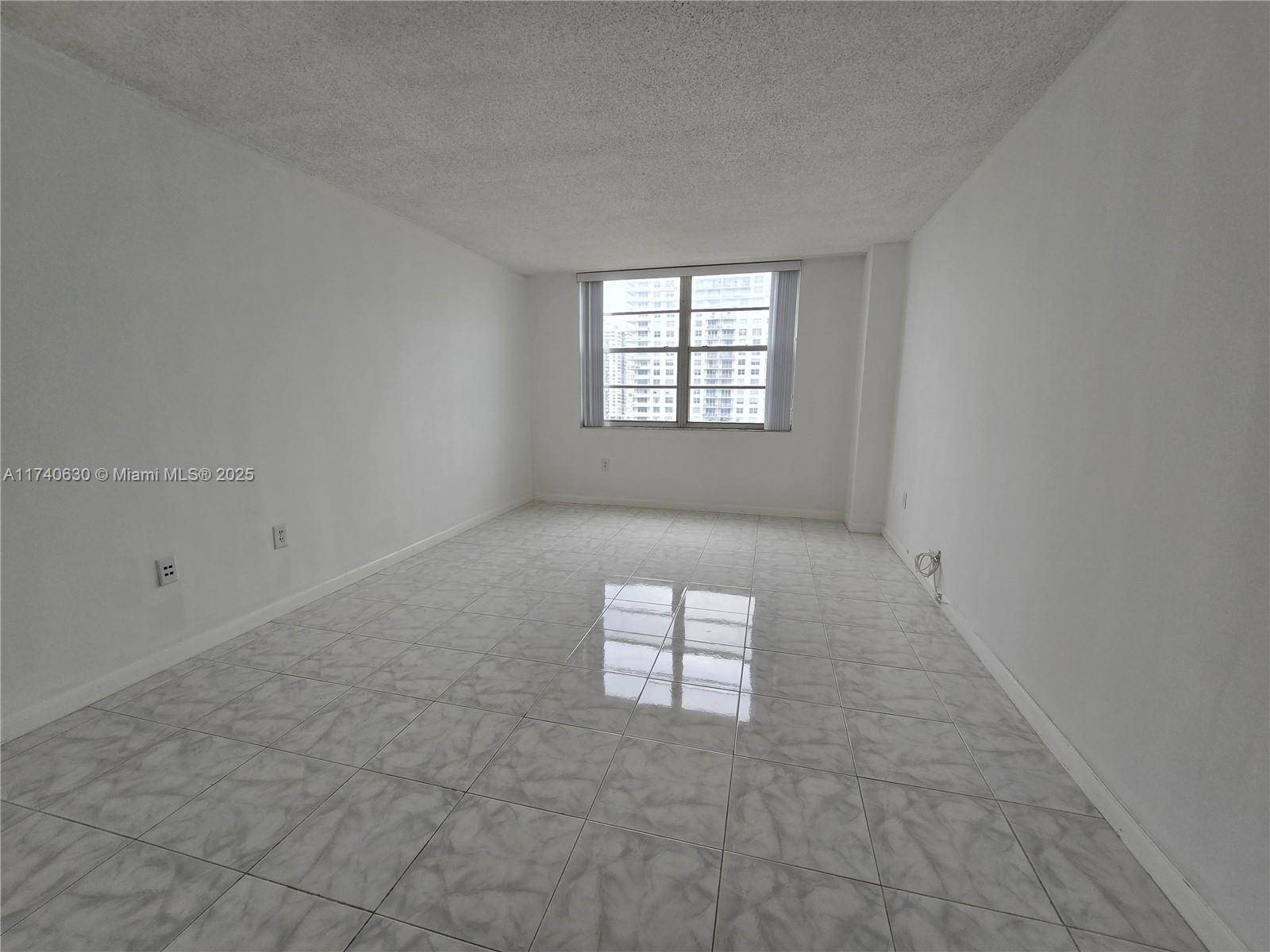 ADMIRALS PORT CONDO EAST - Residential