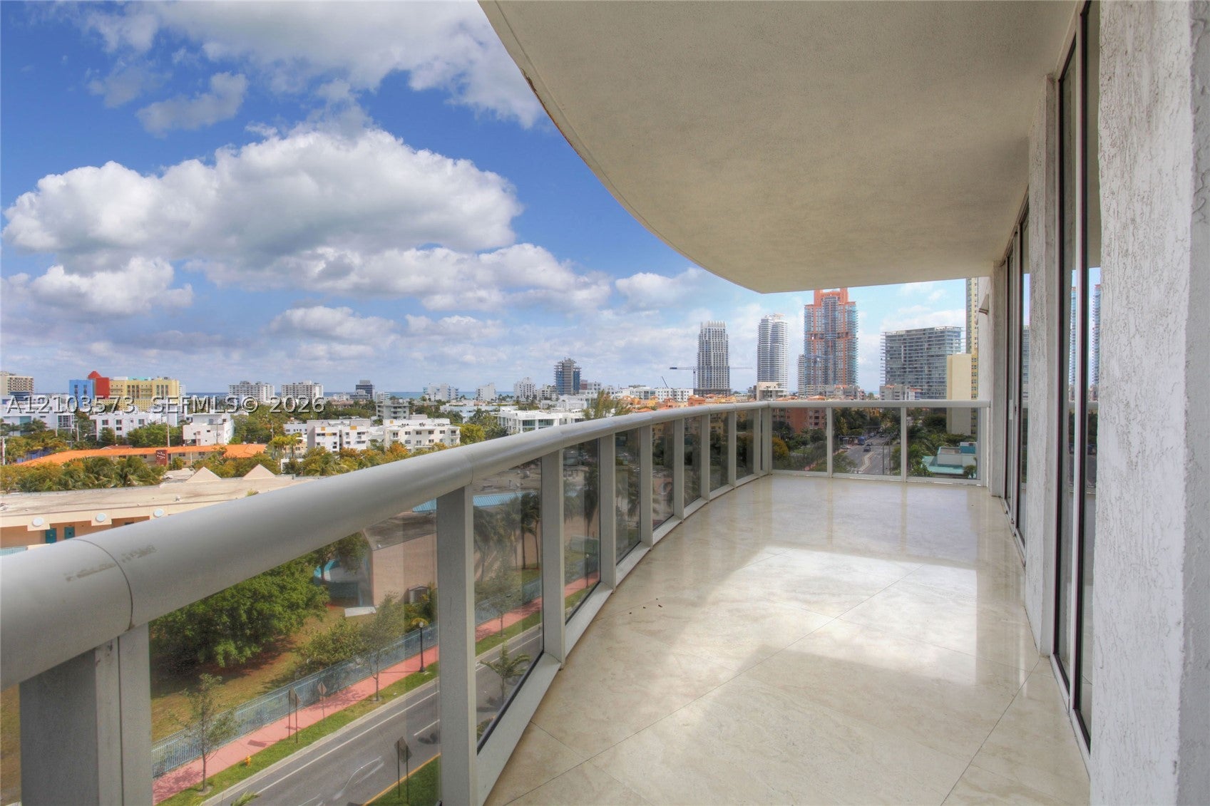 400 Alton Rd 811