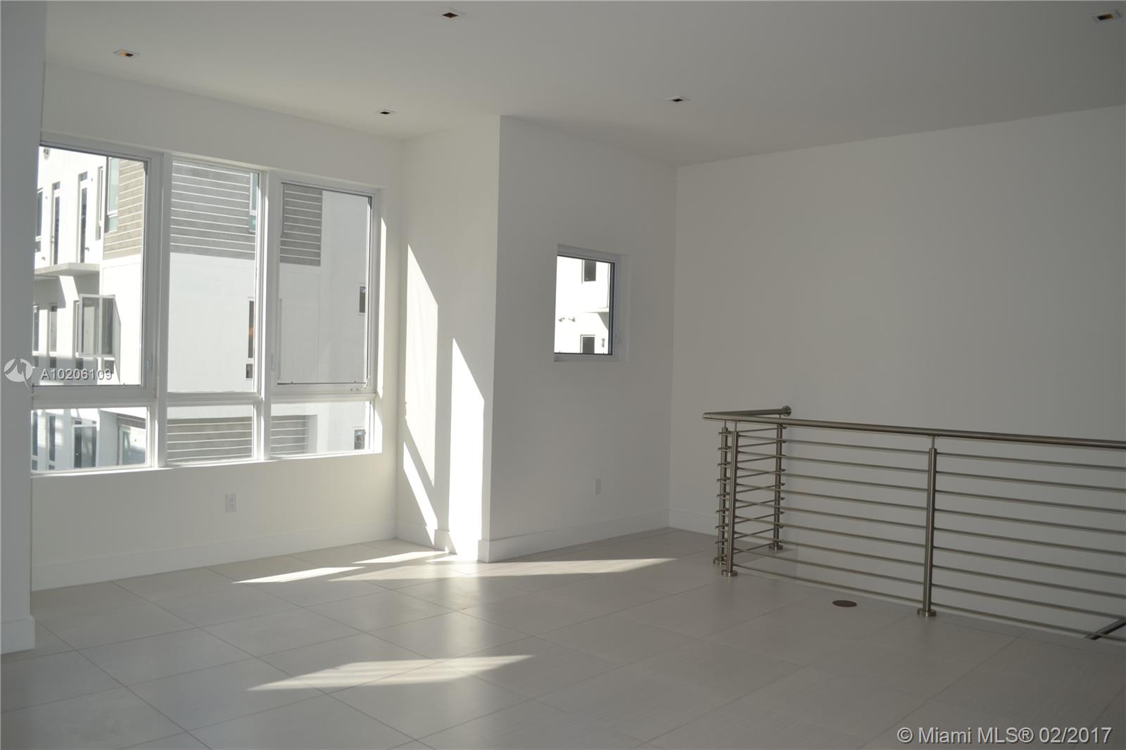 CONTEMPO TOWNHOMES - Residential Lease