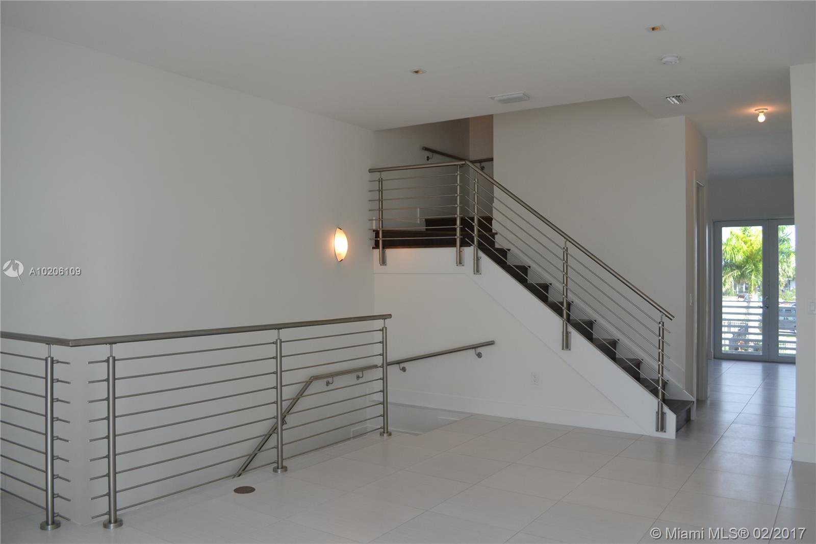 CONTEMPO TOWNHOMES - Residential Lease