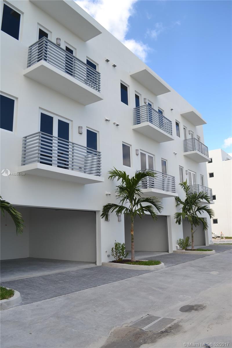 CONTEMPO TOWNHOMES - Residential Lease