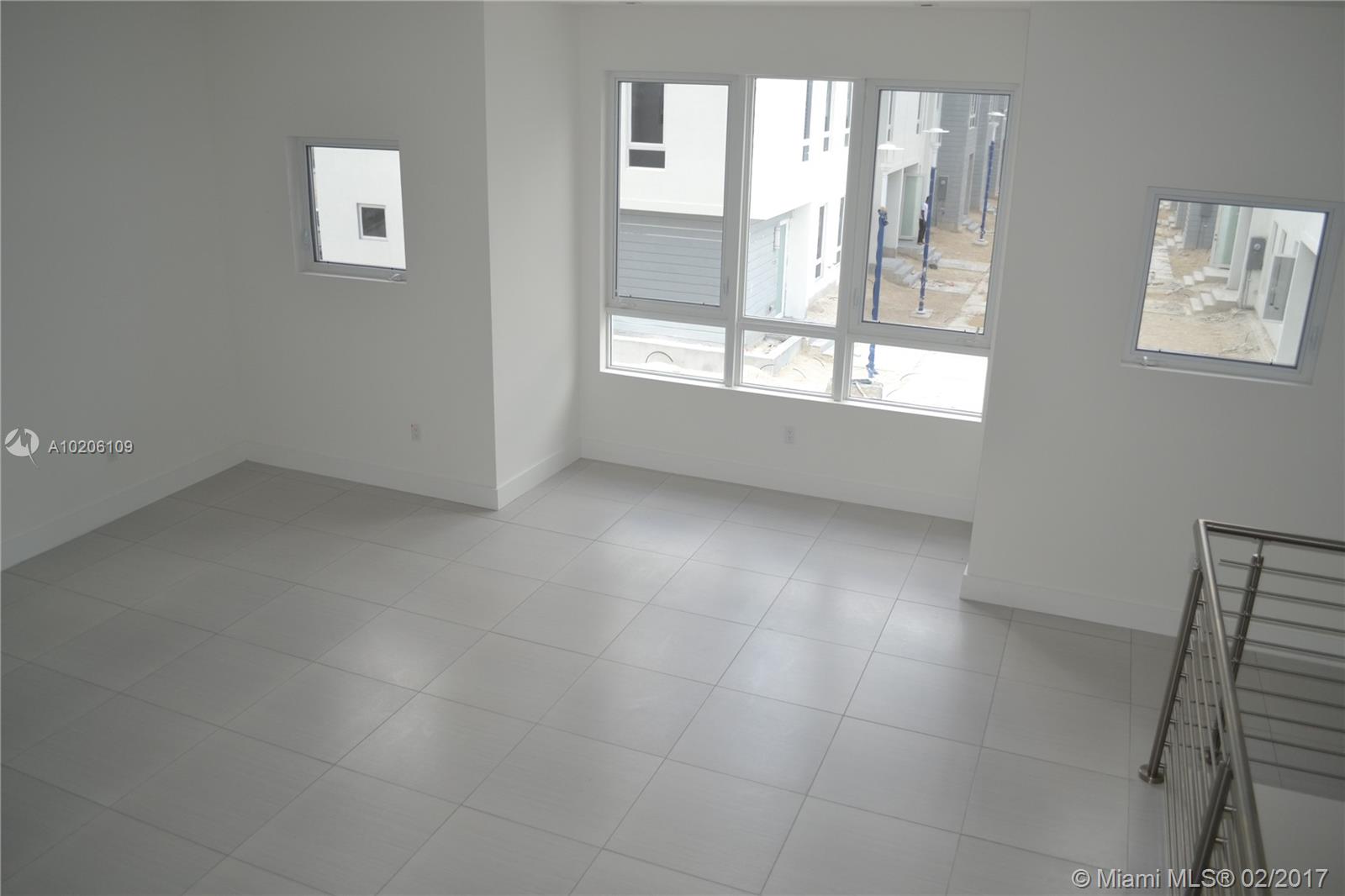 CONTEMPO TOWNHOMES - Residential Lease