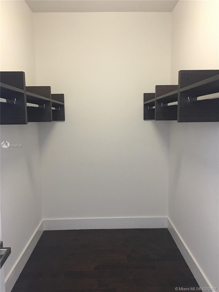 CONTEMPO TOWNHOMES - Residential Lease