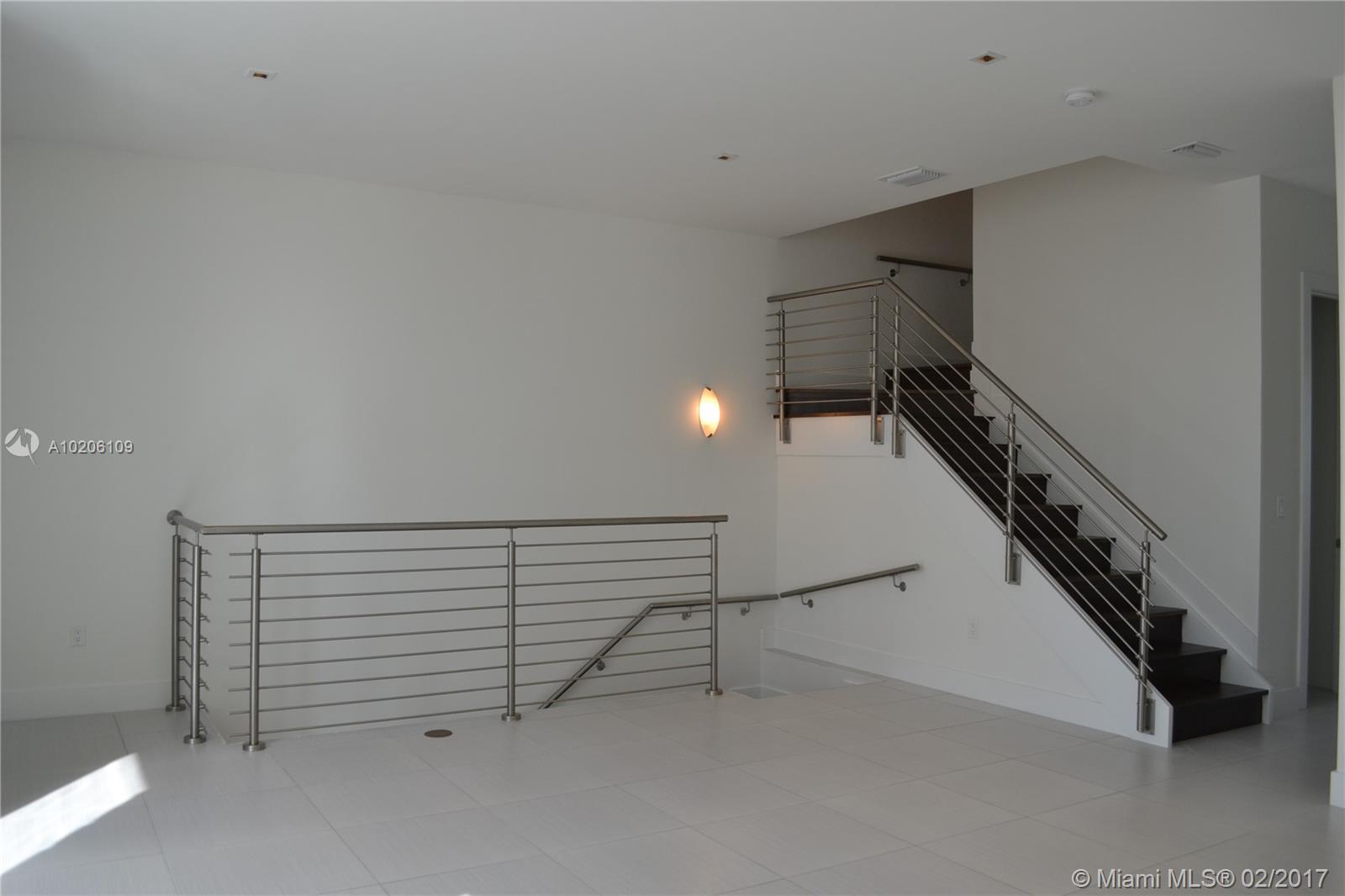 CONTEMPO TOWNHOMES - Residential Lease