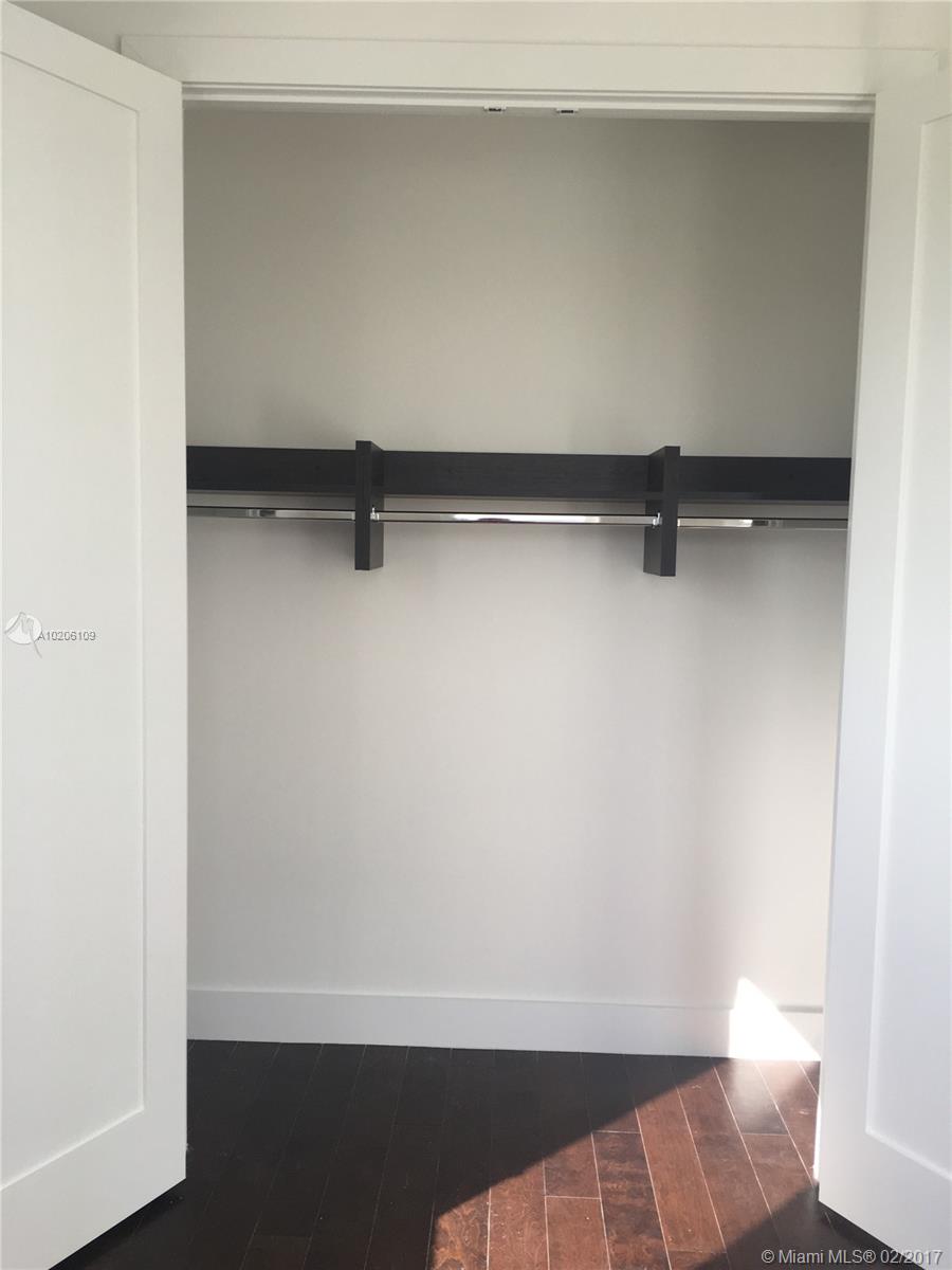 CONTEMPO TOWNHOMES - Residential Lease