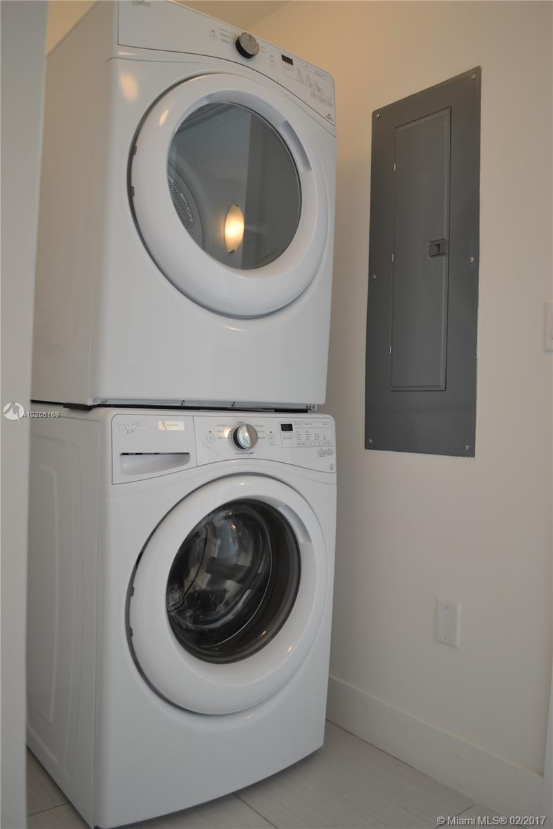 CONTEMPO TOWNHOMES - Residential Lease