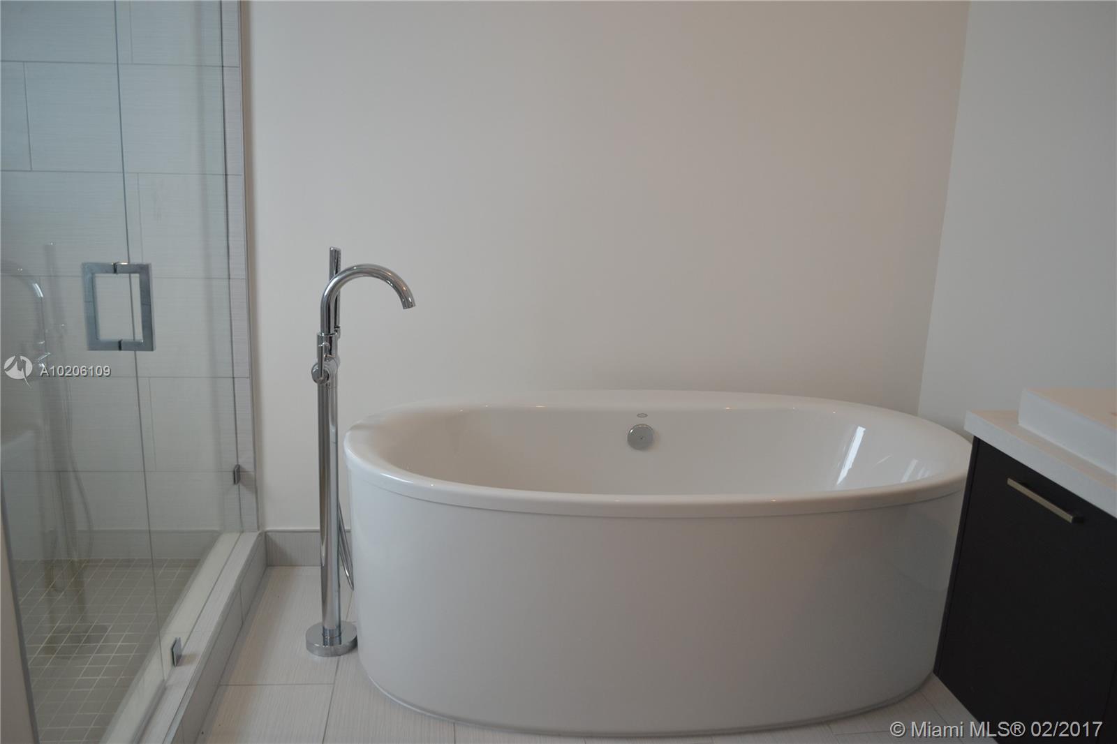 CONTEMPO TOWNHOMES - Residential Lease