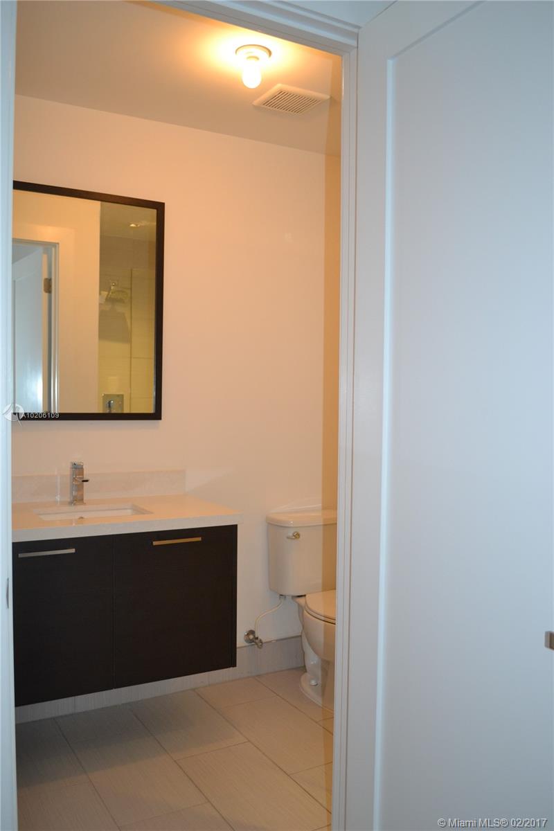 CONTEMPO TOWNHOMES - Residential Lease