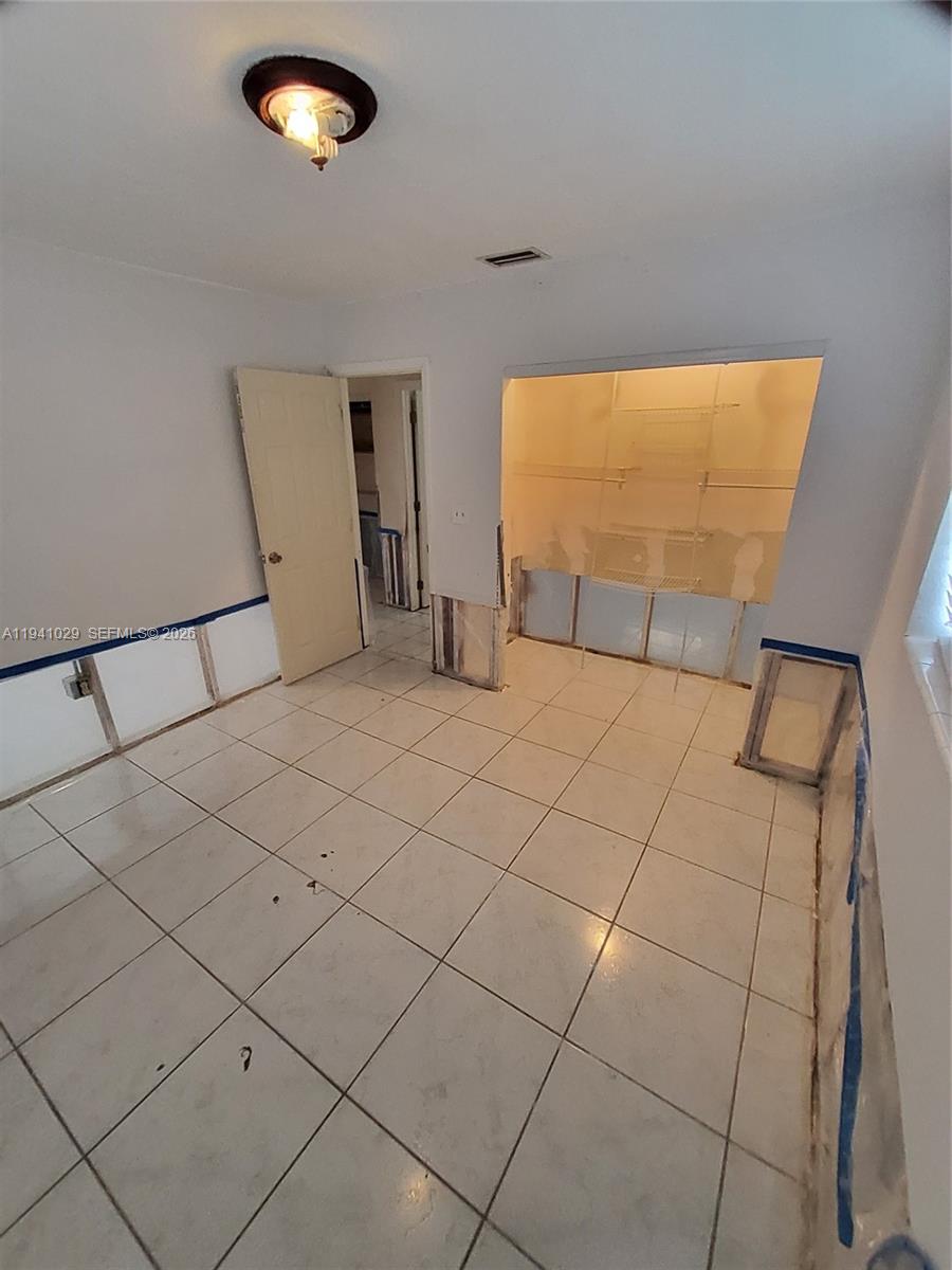 RADIO HEIGHTS - Residential