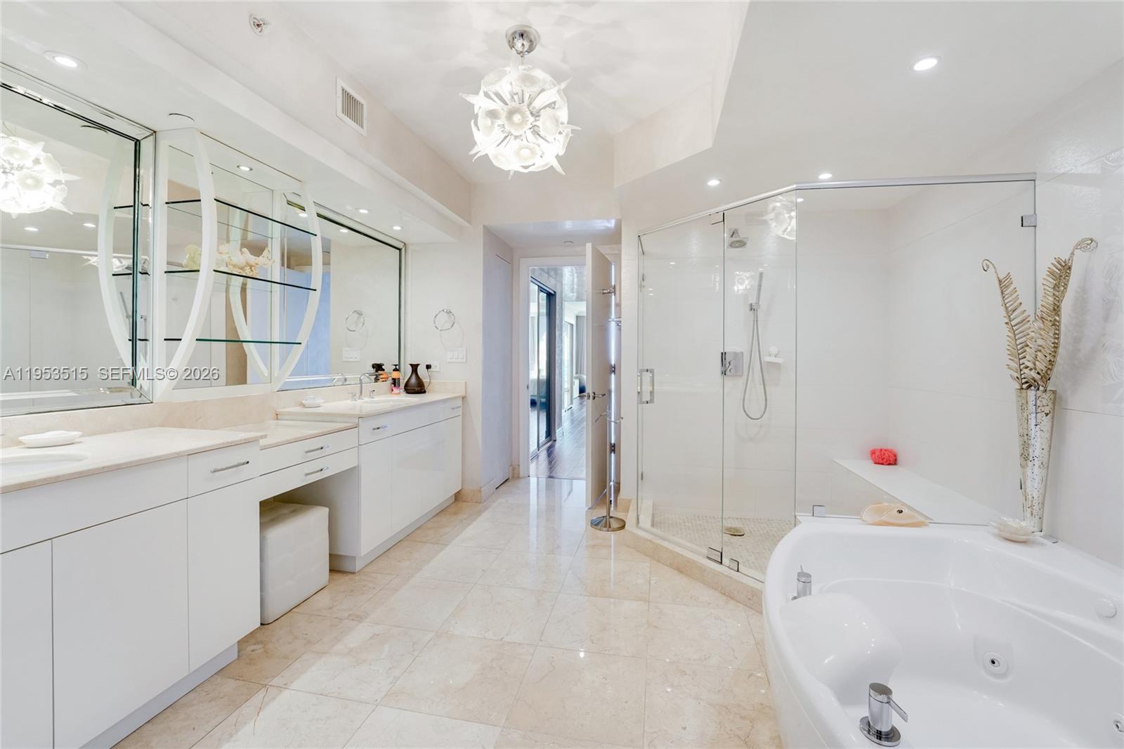 THE PENINSULA CONDO - Residential