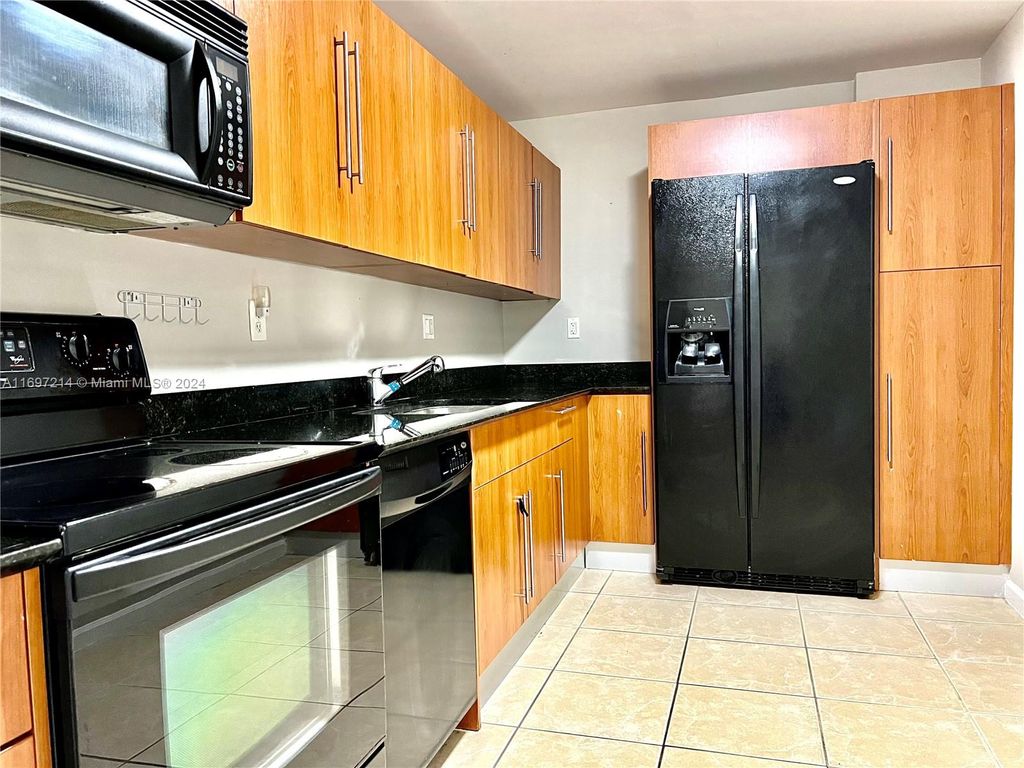 Photo of 3000 S Ocean Dr #1012, Hollywood, FL 33019 (MLS # A11697214)