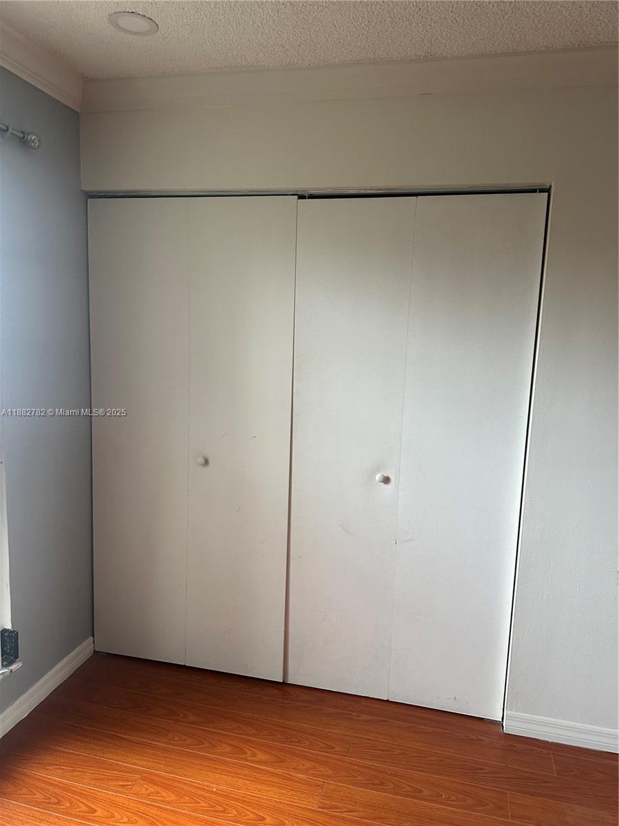 WESTVIEW CONDOMINIUM NO T - Residential Lease