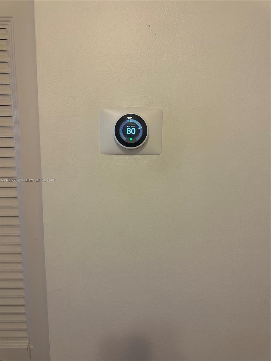 WESTVIEW CONDOMINIUM NO T - Residential Lease