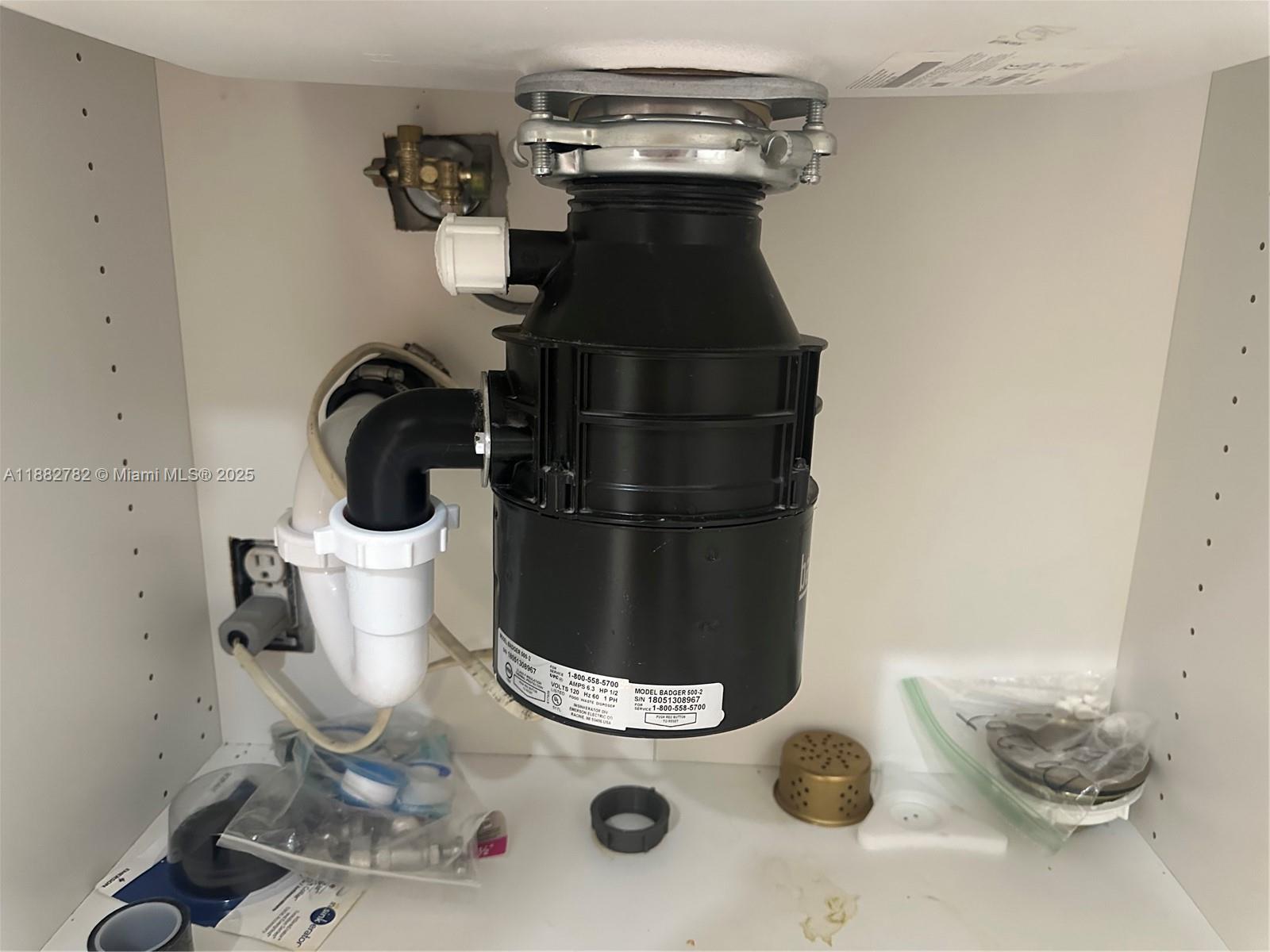 WESTVIEW CONDOMINIUM NO T - Residential Lease