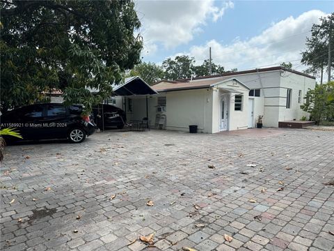 Single Family Residence in Miami FL 2810 24th Ave Ave 8.jpg