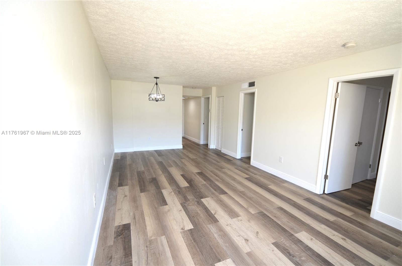 PALMETTO SPRINGS CONDO VI - Residential