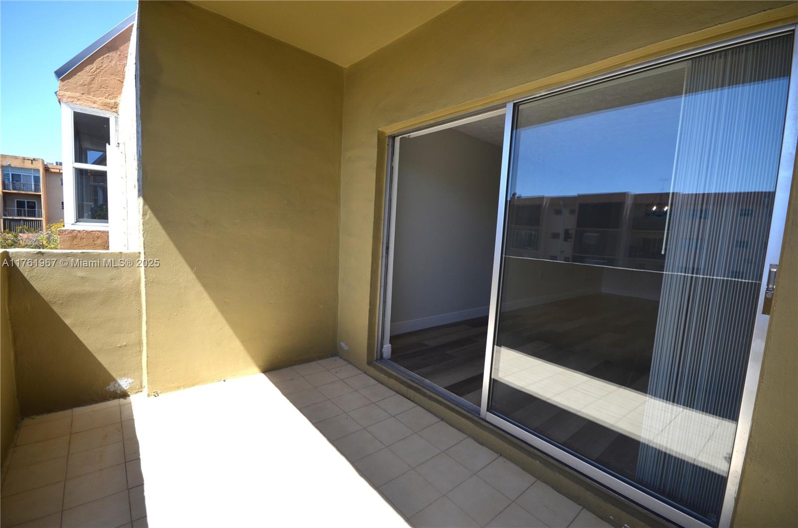 PALMETTO SPRINGS CONDO VI - Residential
