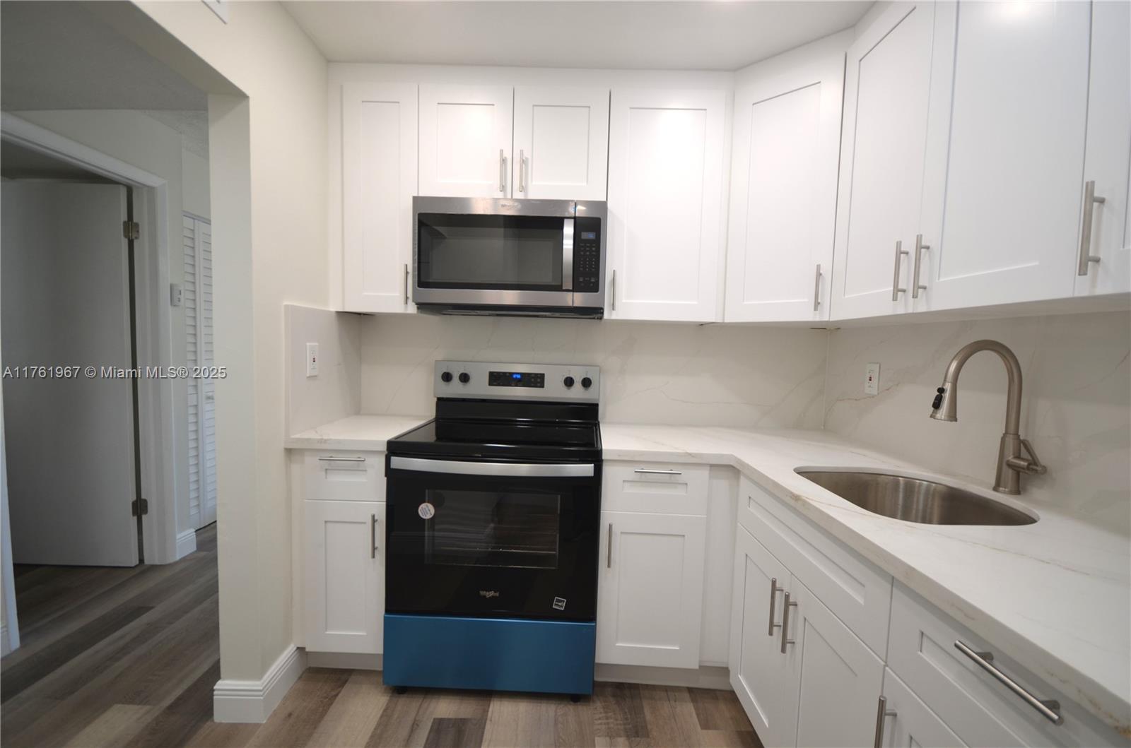 PALMETTO SPRINGS CONDO VI - Residential