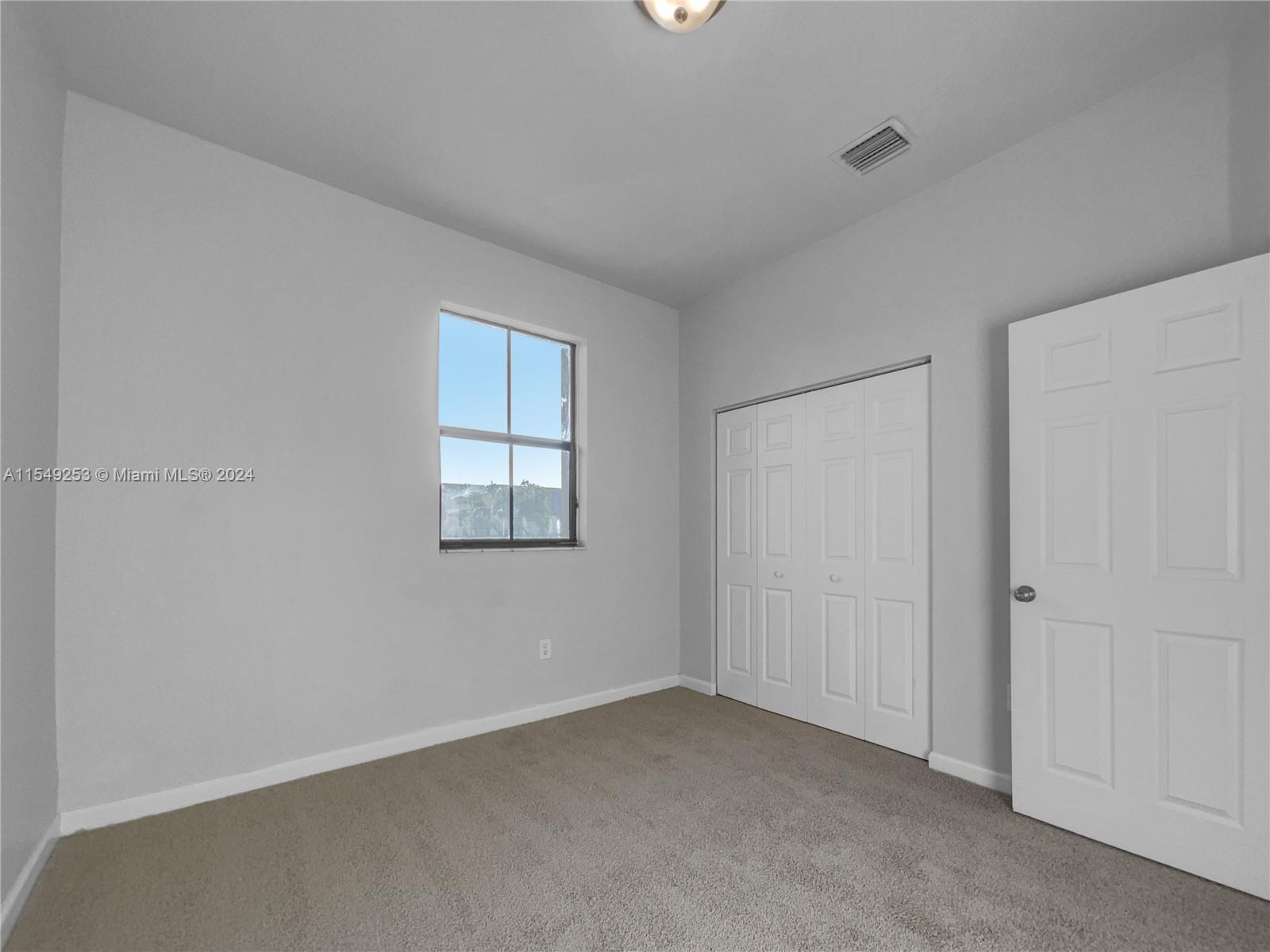SILVER PALM EAST SEC THRE - Residential