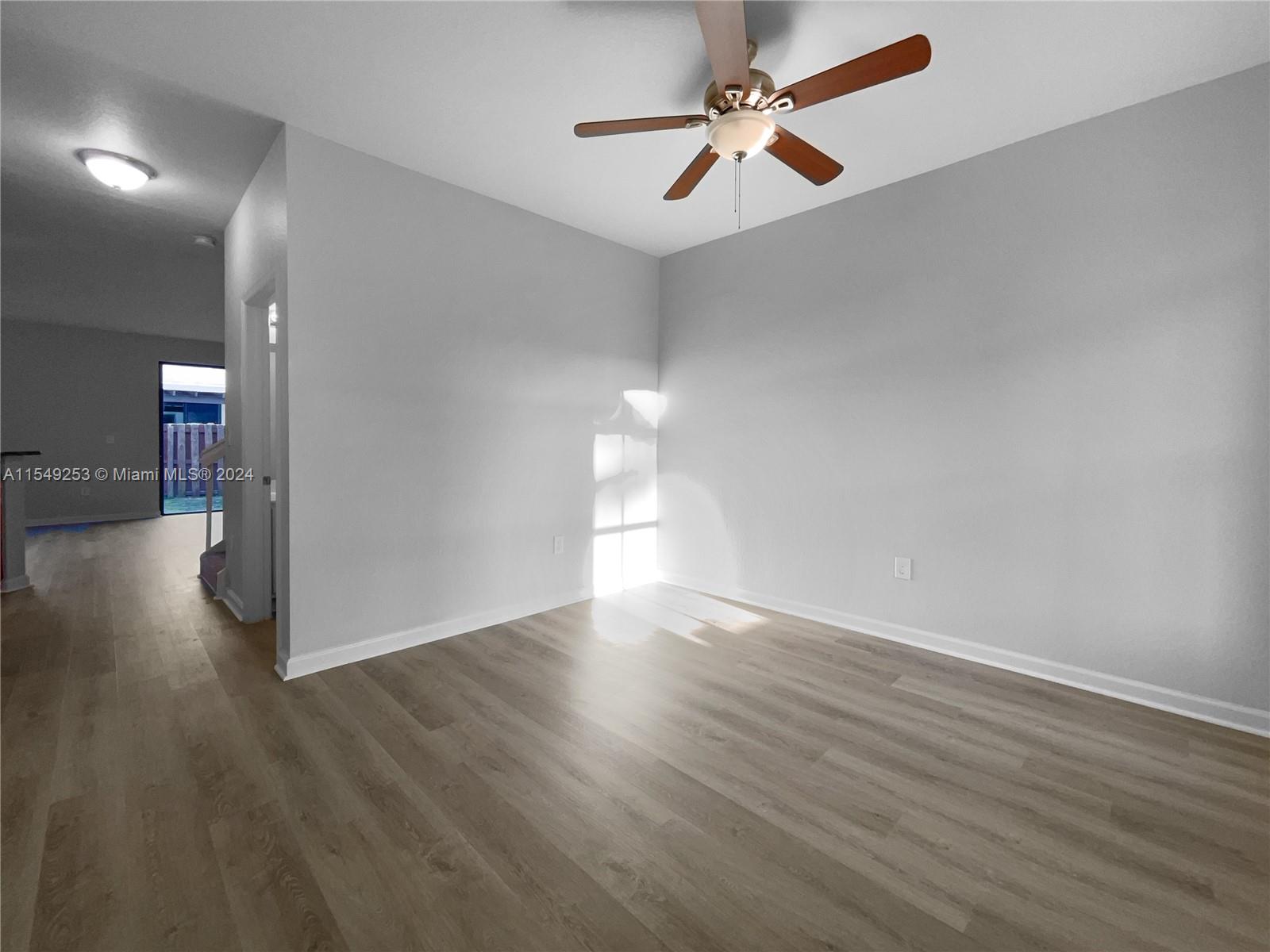 SILVER PALM EAST SEC THRE - Residential
