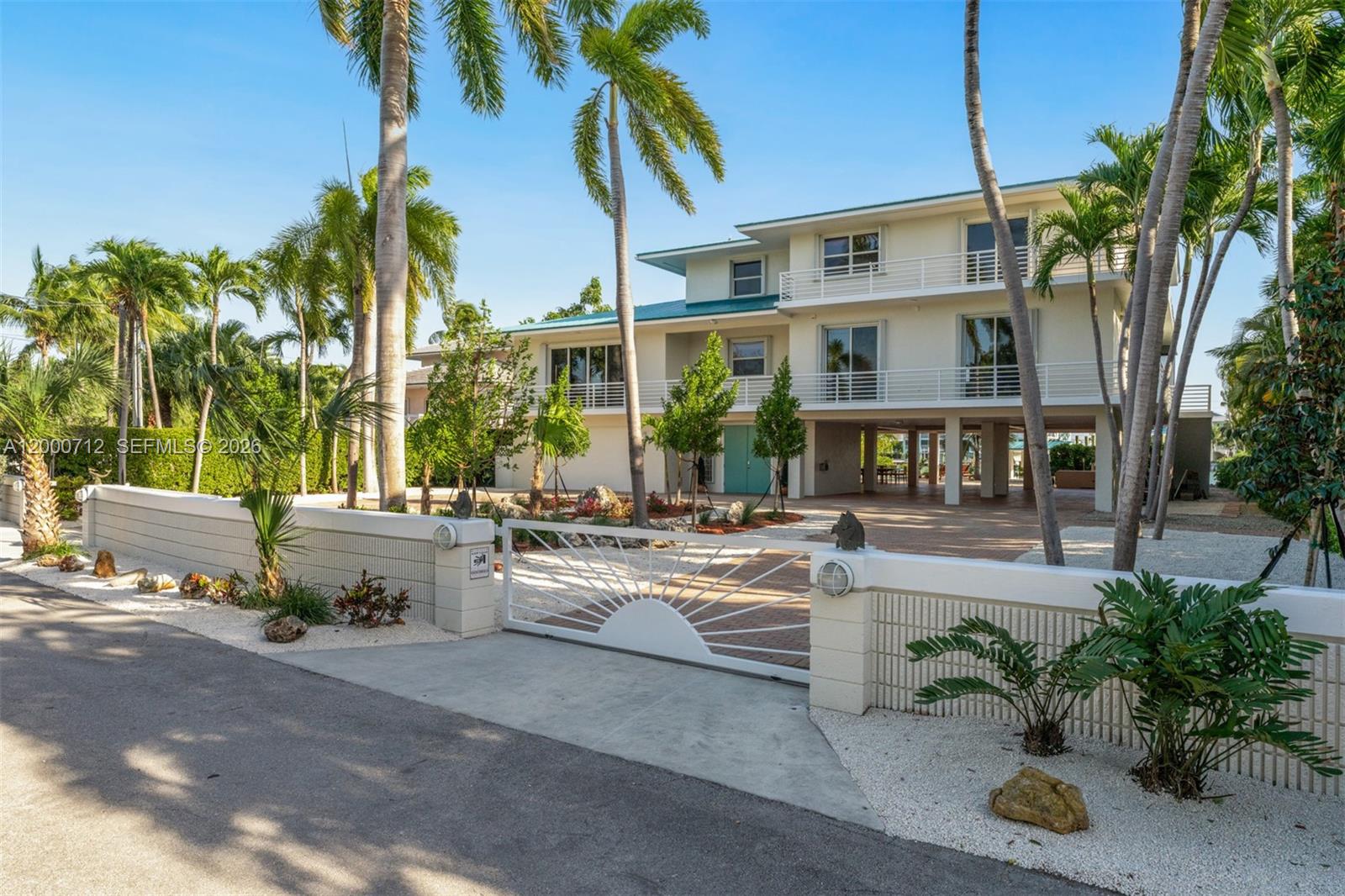 MATECUMBE SANDY BEACH - Residential