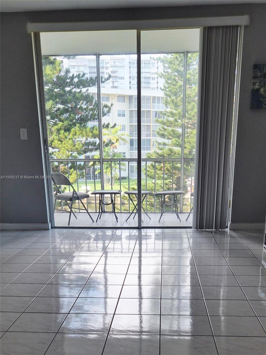 POINT EAST SEC III CONDO - Residential Lease