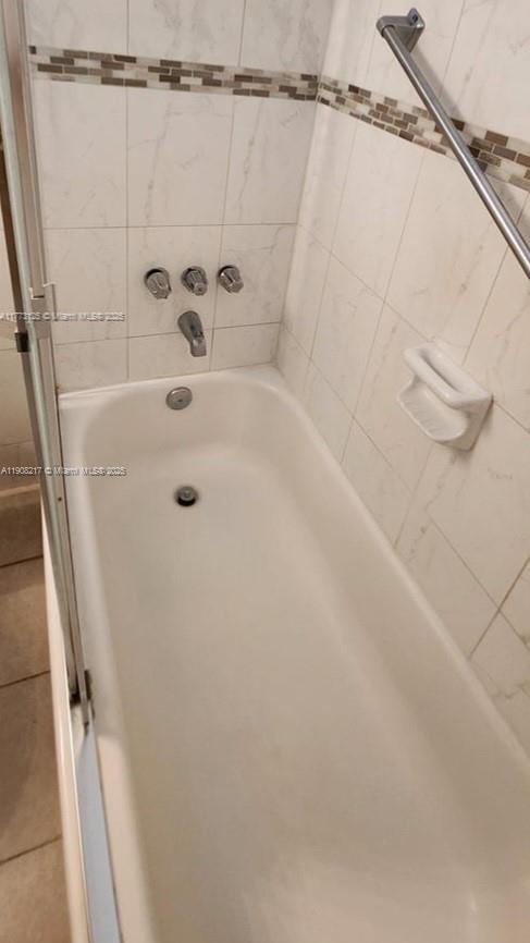 POINT EAST SEC III CONDO - Residential Lease