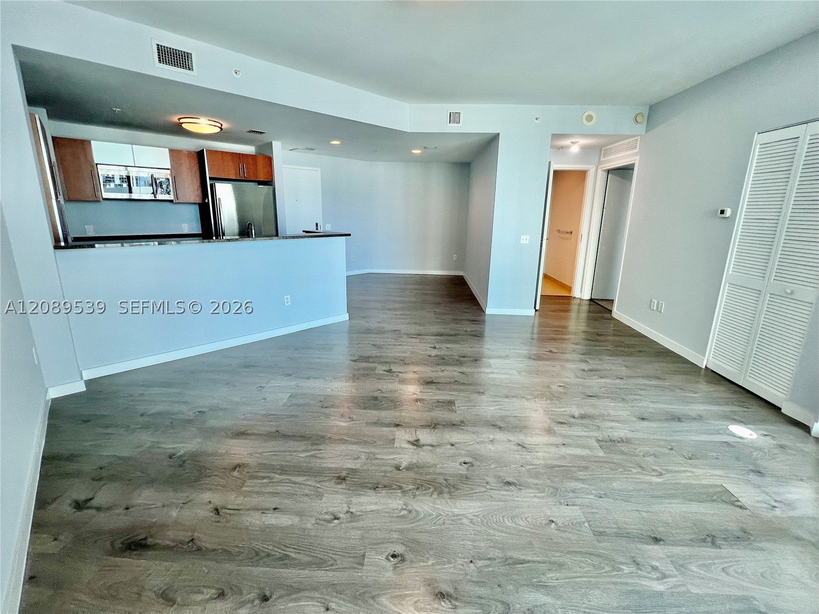 300 S Biscayne Blvd 2705