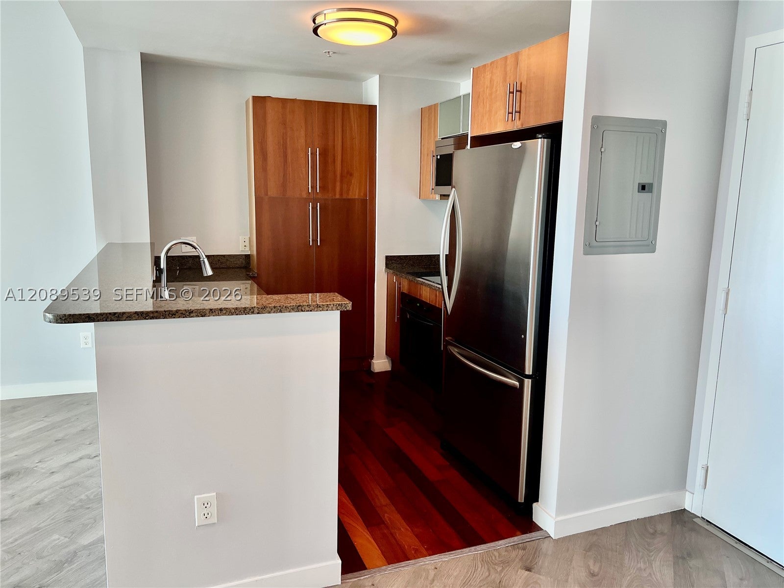 300 S Biscayne Blvd 2705