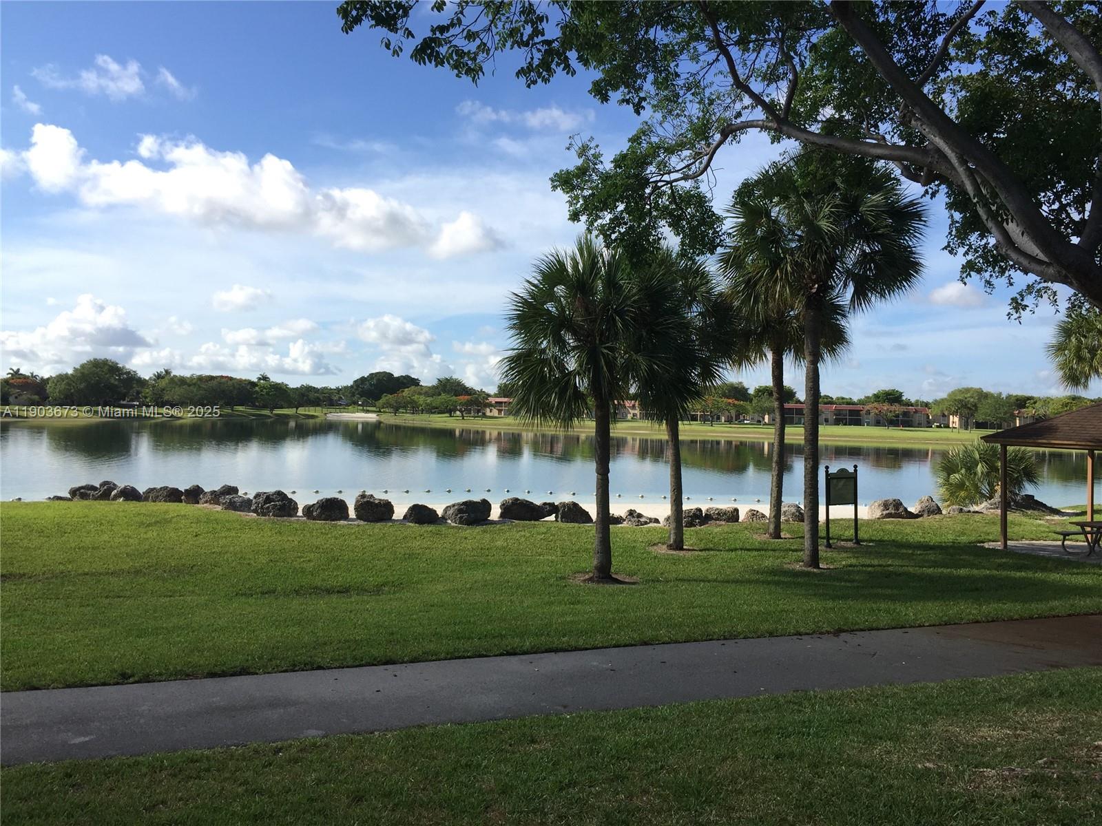 LAKEVIEW AT THE HAMMOCKS - Residential